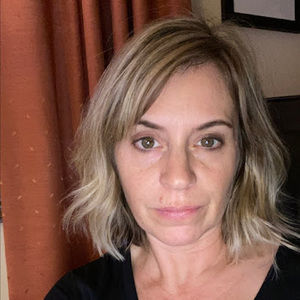 Meet your Posher, Holly